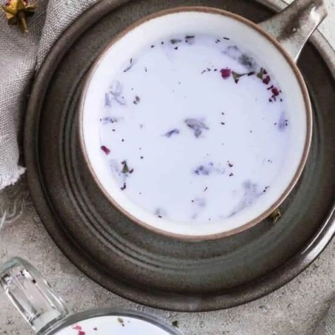 How to Make a Relaxing Blueberry Moon Milk Recipe Moon Milk Recipe, Moon Milk, Dried Rose Petals, Latte Recipe, Milk Recipes, Dried Lavender, Milk, Sleep, Moon