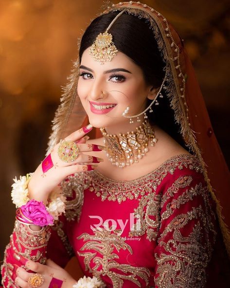 Royli Salon • Studio • Academy on Instagram: “Get a perfect look for your big day @roylisalonofficial For more details Whatsapp +92 312 1555555 F-6 Super Market Unit No.6 Juniper…” Rajasthani Bridal Look, Muzna Masood Malik, Rajasthani Wedding, Hd Face, Makeover Studio, Clothing Studio, Super Market, Bridal Look, Bridal Photography