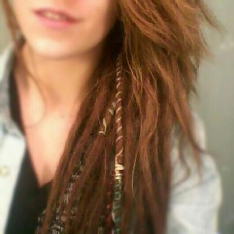 Even though im not big on dreads~ kinda cute! Partial Dreads, Dread Wraps, Dreads Girl, Single Braids, Dread Hairstyles, Hair Wraps, Boho Hairstyles, Love Hair, Hair Dos