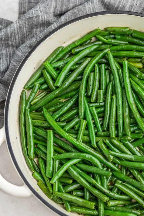 How to Cook Frozen Green Beans - The Stay At Home Chef Green Beans In Slow Cooker, Cook Frozen Green Beans, Beans In Slow Cooker, Cooking Frozen Green Beans, Beans And Broccoli, Green Vegetable Recipes, Stay At Home Chef, Easy Dinner Recipes Crockpot, Freeze Greens