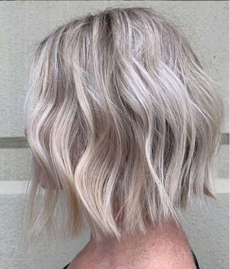 Ash Blonde Hair Styles, Short Ash Blonde Hair, Ash Blonde Short Hair, Blonde Hair Styles, Ash Blonde Bob, Highlight Bob, Undercut Haircut, Blonde Short Hair, Balayage Bob