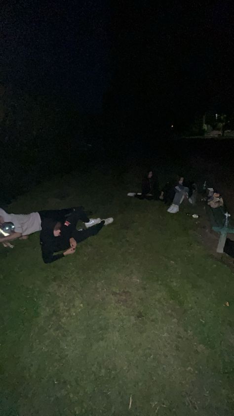 Teens chilling in a park on the grass in the dark taken with flash Late Night With Friends, Funny Memories, Friends At Night, Friends Together, Memories With Friends, Night With Friends, Best Friend Couples, Writing Book, Teenage Years