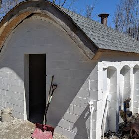 Cinder Block Shed, Masonry Building, Masonry Design, Rubber Roofing, Mini Barn, Cement Blocks, Masonry Paint, Concrete Block, Safe Room