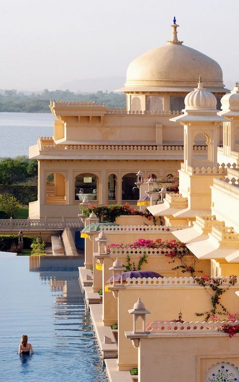 Oberoi Udaivilas Wedding, Udaipur Hotels, Udaivilas Udaipur, Oberoi Udaivilas, Indian Hotel, Indian Palaces, Oberoi Hotels, India Travel Places, India Architecture