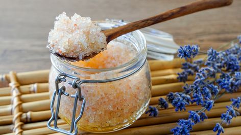 Epsom Salt Potpourri Is The Answer To A Fresh-Smelling Home - House Digest Homemade Foot Scrub, Peppermint Foot Scrub, Baking Soda Face Scrub, Joanna Gaines Recipes, Coconut Oil Scrub, Dried Potpourri, Peppermint Sugar Scrubs, Salt Scrubs, Body Scrub Recipe