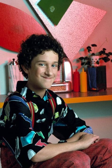 Why Isn't Screech on the Saved by the Bell Reboot? Screech Saved By The Bell, Dustin Diamond, Elizabeth Berkley, Zack Morris, Celebrity Fitness, Tiffani Thiessen, Christopher Plummer, Lifetime Movies, 2000s Nostalgia