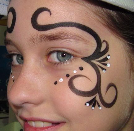 Scroll Easy Face Painting, Easy Face Painting Designs, Face Painting Ideas, Cheek Art, Face Painting Tutorials, Festival Face, Face Painting Easy, Face Paint Makeup, Kids Face Paint