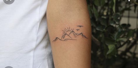 Mountain Sunset Tattoo, Small Mountain Tattoo, Sunset Tattoo, Cool Nature, Tribute Tattoos, Sunset Tattoos, Western Tattoos, Tasteful Tattoos, Floral Tattoo Sleeve