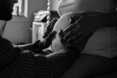 Husband Hand On Pregnant Belly, Husband Touching Pregnant Belly, Hand On Pregnant Belly, Holding Pregnant Belly, Pregnant Woman With Husband, Pregnant Belly Photography, Julia Wolf, Prenatal Health