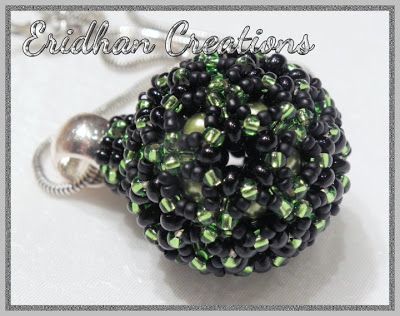 beaded ball pattern Beaded Ball Tutorial, Luxury Beaded Round Beads Jewelry, Beaded Beads Ball, Beaded Blackberry Tutorial, Beaded Sphere Tutorial, Unique Handmade Jewelry, Artisan Craft, Beading Tutorials, Bead Work