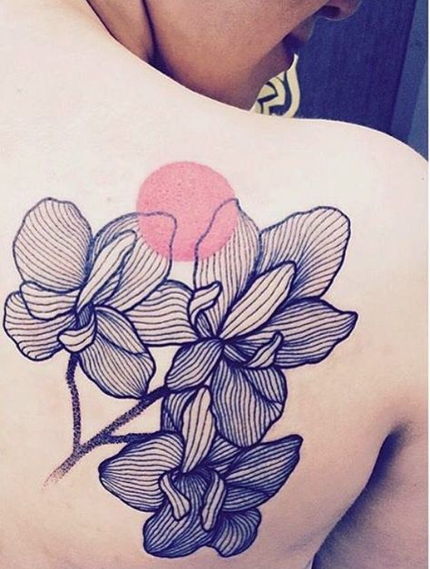 Floral Line Art Tattoo, Geometric Floral Tattoo, 42 Tattoo, Line Art Tattoo, Floral Line Art, Geniale Tattoos, Art Body, Line Art Tattoos, Time Tattoos