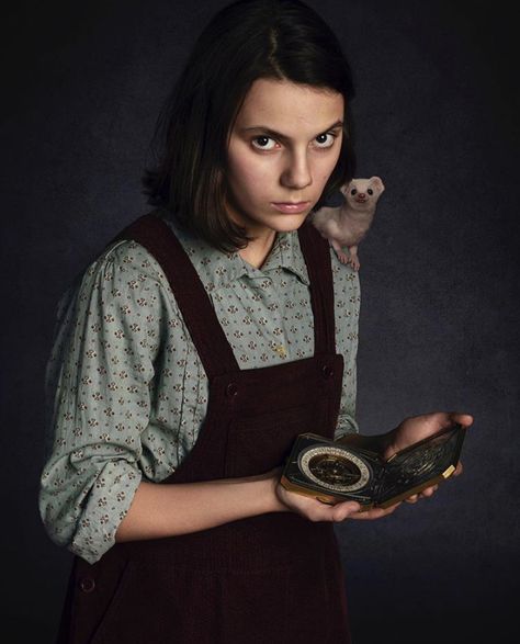 Laura Movie, Lyra Belacqua, Dafne Keen, Dark Materials, The Golden Compass, His Dark Materials, Dark Material, Classic Horror, Fashion Editorial