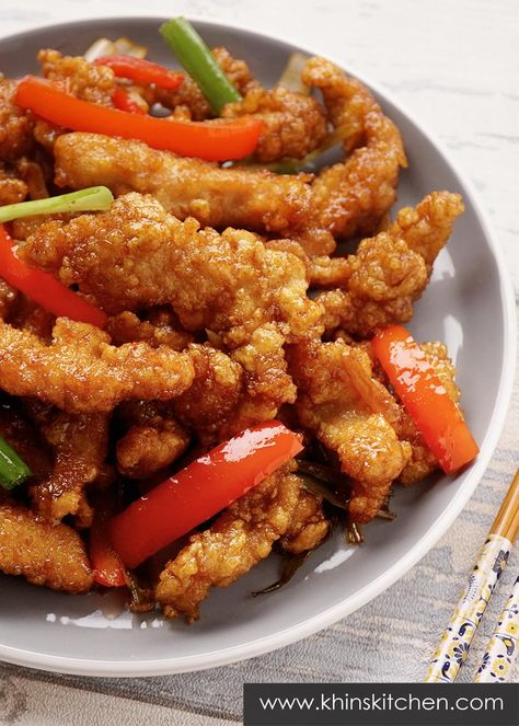 Crispy Shredded Chicken Recipes, Crispy Shredded Chicken, Salt And Chilli Chicken, Chinese Fried Chicken, Shredded Chicken Recipe, Braised Chicken Breast, Potato Flour, Stir Fry Dishes, Spring Onions