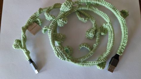 Crochet Charger Cord Vine, Crochet Charger Cover, Crochet Charger Cord, Cable Cover, Cord Cover, Charger Cord, Mobile Data, Girls Handbags, Charging Cord