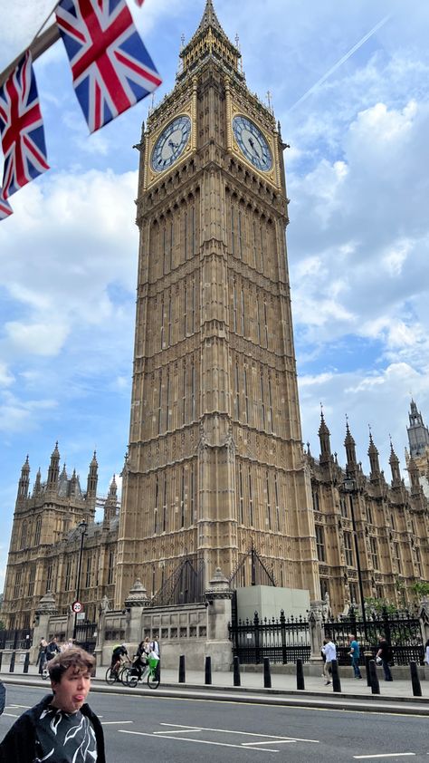 Big ben Treasure School, Big Ben Bell, Big Ben Photography, Perspective Pictures, Sports Media, Animated Invitations, Big Ben London, London Pictures, Point Perspective