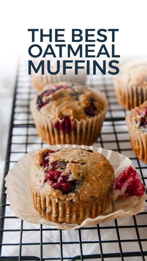 Oatmeal Berry Muffins, Oat Raspberry Muffins, Raspberry Oatmeal Muffins, Snack Muffins, Raspberry Muffin Recipes, Oatmeal Muffin, Muffins Blueberry, The Best Oatmeal, Raspberry Oatmeal