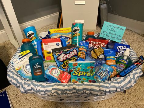 Teal Snacks For Color Party, Teal Snacks, Party Basket Ideas, Color Party Basket Ideas, Color Party, Cheez It, Low Sodium, Teal Color, Basket Ideas