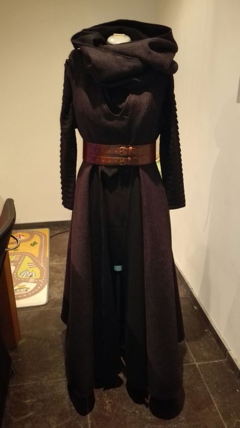 WIP Star Wars Female Sith pleated dress Kylo Ren Star Wars Inspired Outfits Dark Side, Star Wars Clothing Aesthetic, Star Wars Outfits Women Jedi, Sith Costume Female, Star Wars Fits, Female Star Wars Outfits, Star Wars Outfits Women Oc, Sith Outfit Female, Star Wars Outfits Women Casual