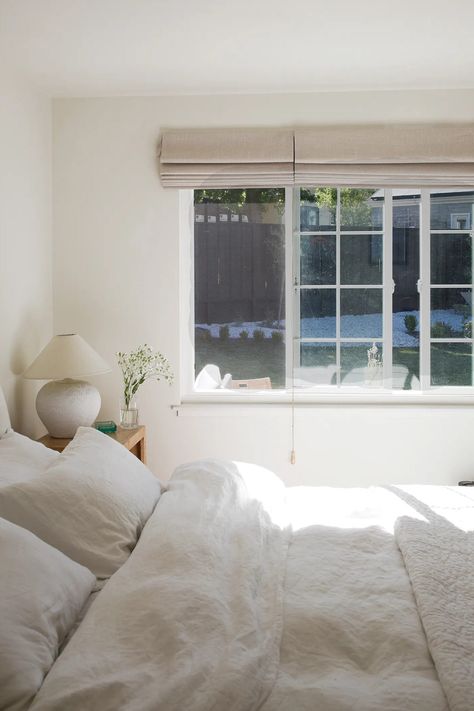 Blackout Roman Shades for the bedroom are essential for sleeping in on Saturday mornings! Roman Shades Bedroom, Lets Stay In Bed, Ashley Kane, Blackout Roman Shades, Bedroom Shades, Best Bedroom Ideas, Ideas For Small Rooms Bedroom, Ideal Bedroom, Blackout Shades