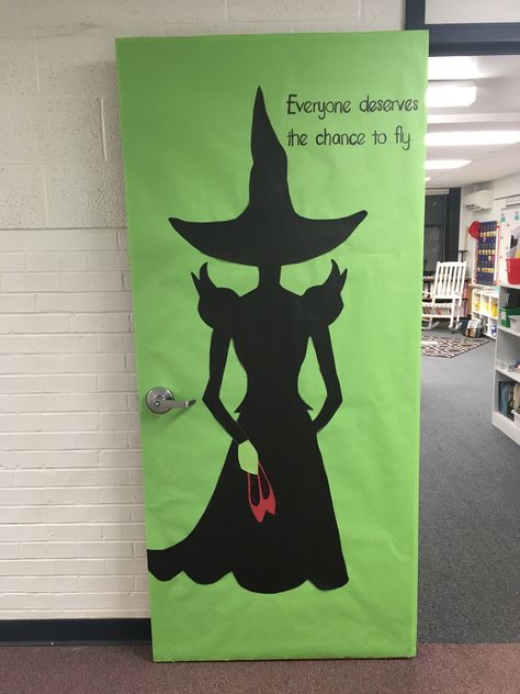 Wizard of Oz Classroom Door The Wizard Of Oz Door Decorations, Wizard Of Oz Door Decorations Classroom, Wizard Of Oz Decorations Ideas, Wizard Of Oz Classroom Door, Wizard Of Oz Bulletin Board Ideas, Wizard Of Oz Door Decorations, Classroom Door Decorations Halloween, Wizard Of Oz Classroom Theme, Wizard Of Oz Door