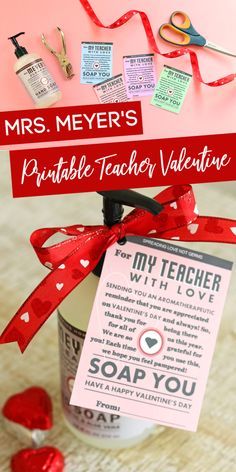 Mrs. Meyer's Valentine Printable for Teachers! Easy Valentine's Day Teacher Gift Idea that is so easy and your teacher will love! This gift can be used and enjoyed at home or in the classroom! A Simple Printable for Valentine's Day! #passion4savings #printables #valentines #day #teacher #gift #ideas Mrs Meyers Valentine Printable, Teacher Gift Ideas For Valentines Day, Valentines For Teachers From Students, Valentines From Teacher To Student, Teacher Valentines Day Gifts, Teacher Valentine Gift, Valentine Photos, Keto Valentines, Class Treats