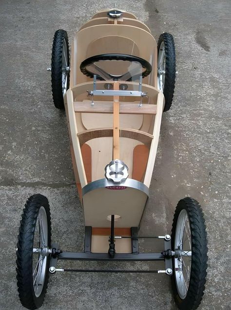 Wooden Go Kart, Short Straight Hairstyles, Soap Box Cars, Homemade Go Kart, Vintage Pedal Cars, Diy Go Kart, Wooden Toys Plans, Derby Cars, Cycle Car