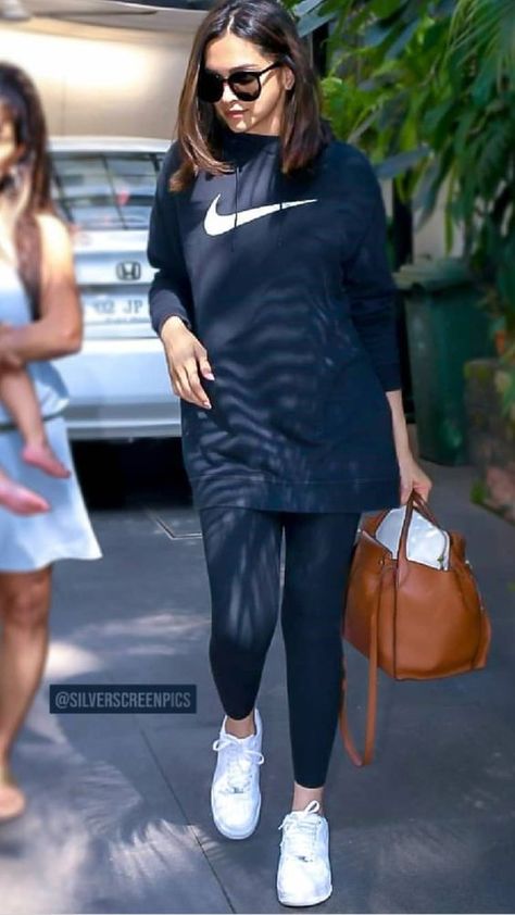 Chic Dressing, Deepika Padukone Style, Celebrity Casual Outfits, Western Wear Outfits, Dressy Casual Outfits, Casual College Outfits, Vacation Vibes, Everyday Fashion Outfits, Casual Day Outfits