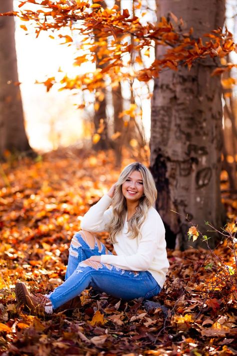 Senior Picture Ideas | Senior Pictures | Senior Photos | Fall Senior Photos | Senior Session | Fall Senior Picture Inspo | Senior Picture Outfits | Michigan Senior Session | Senior Pose Ideas | Fall Senior Photos | Leaves Senior Photos | What To Wear | Senior Photo Inspo | Poses for Senior Photos | Nature Senior Photos | Alli Jo Photo | Michigan Fall | Michigan Photographer Fall Michigan, Winter Senior Pictures, Autumn Photography Portrait, Fall Senior Photos, Fall Senior Portraits, Michigan Fall, Inspo Poses, Senior Photoshoot Poses, Fall Photo Shoot Outfits