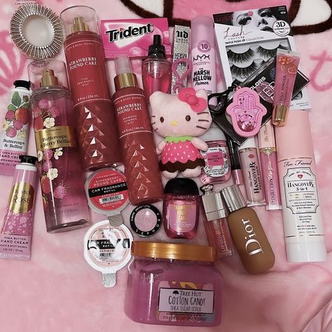 Hygiene Haul, Pink Mimosa, Work Aesthetic, Beauty Haul, Pound Cake With Strawberries, Girls Stuff, Body Smells, Handbag Essentials, Pink Life