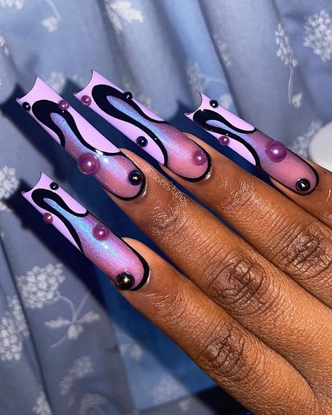 Acrylic Nails Stiletto, Business Nails, Oc Board, Purple Acrylic Nails, Rose Nail Art, Punk Nails, Post Photo, Airbrush Nails, Goth Nails