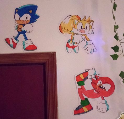 Sonic Diy Decorations, Sonic Room Ideas Boys, Sonic Room Decor, Sonic Craft, Sonic Room, Hedgehog Room, Sonic Videos, Easy Room Decor, Classic Sonic