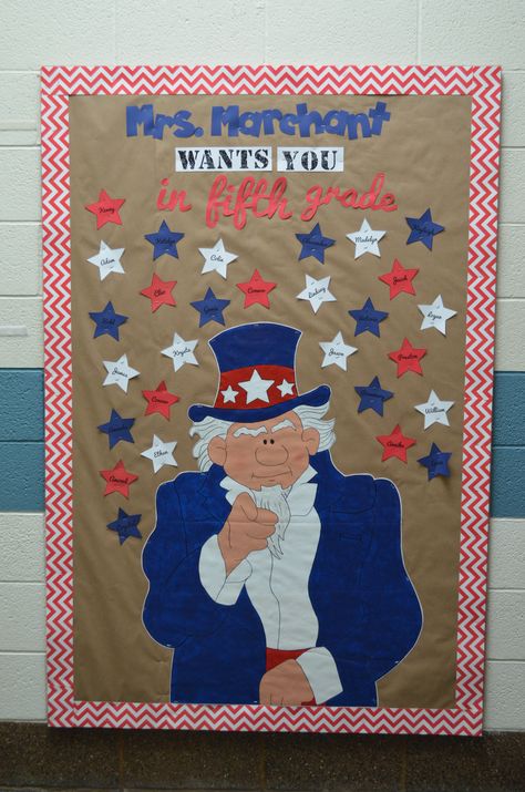 Uncle Sam Back to school bulletin board Usa Classroom Theme, Patriotic Classroom Theme, Patriotic Classroom, School Wide Themes, Welcome Bulletin Boards, High School Bulletin Boards, Holiday Bulletin Boards, Art Classroom Decor, School Doors