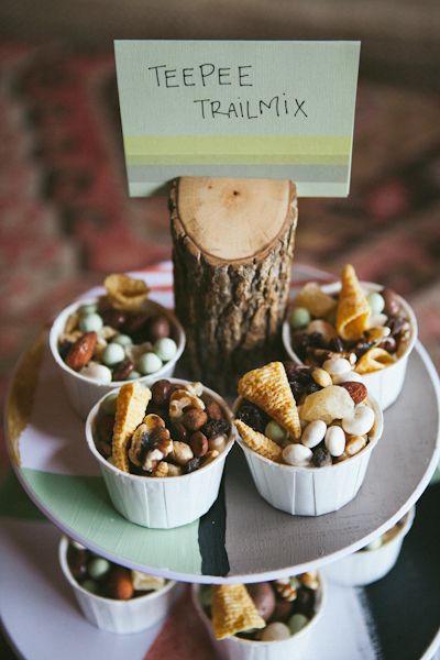 teepee trailmix Lila Party, Brave Man, Teepee Party, Adventure Baby Shower, Indian Baby, Camping Party, Shower Food, Shower Bebe, Baby Shower Food