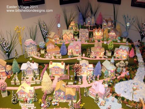 Christmas Village Ideas | ... levels allow everyone to see all the fun details of the Easter Village Christmas Village Ideas, Spring Village, Easter Village, Rv Redo, Miniature Village, Glitter House, Village Ideas, Garden Friends, Easter Egg Tree