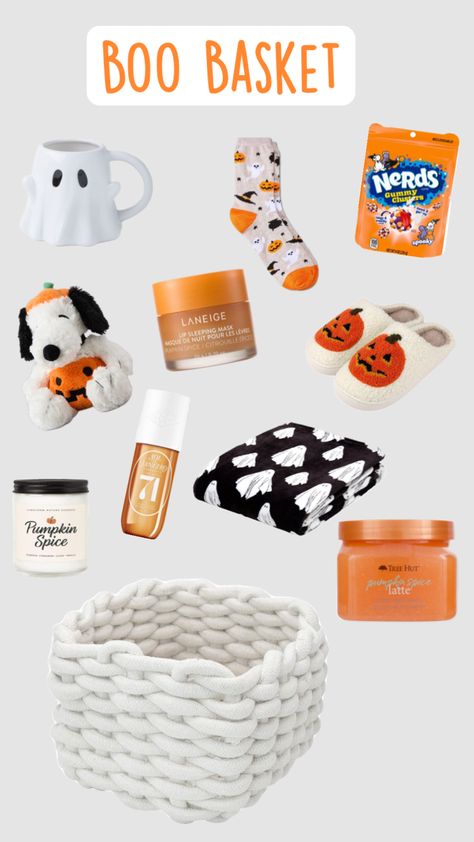 Boo Basket 🧡💛🤎🧡💛🤎#halloweenaesthetic Boo Basket Ideas For Best Friend, Fall Basket Ideas, Boo Basket Ideas, Girly Christmas Gifts, Fall Gift Baskets, Halloween Gift Baskets, Best Gift Baskets, Treat Basket, Holiday Baskets