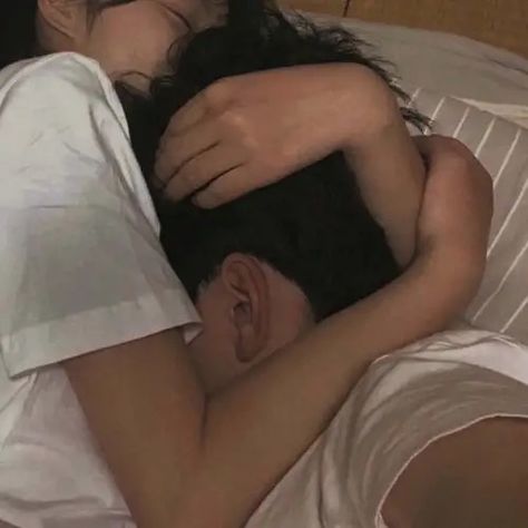 Couples Sleeping Together, Couple Sleeping, Image Couple, Hugging Couple, Couples Vibe, Ulzzang Couple, Korean Couple, Kissing Couples, Couples Icons