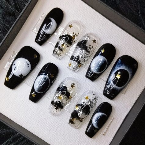 nails,witchy,moon,etsy Pretty Witch, Lunar Moon, Witchy Nails, Sky Nails, Led Curtain, Punk Nails, Moon Nails, Fingernail Polish, Goth Nails