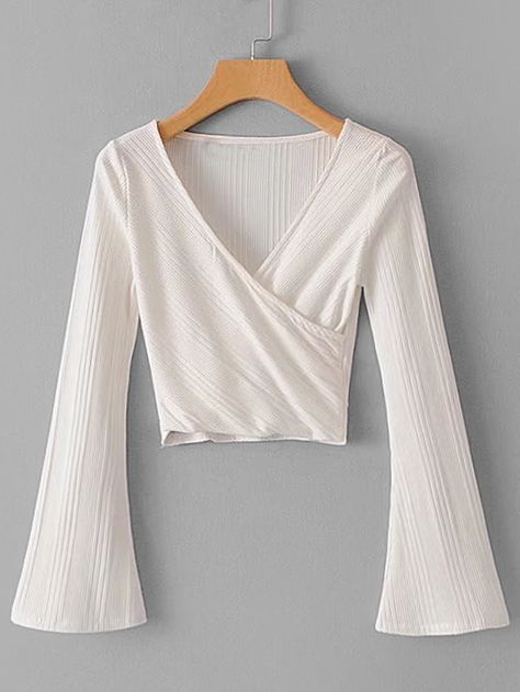 Crop Tops Online, Bell Sleeve Shirt, Top Shein, Crop Top Outfits, Cropped Tops, Ladies Dress Design, Looks Style, Latest Fashion For Women, Look Cool