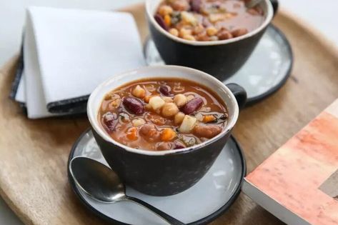 Bean Minestrone Soup, Three Bean Soup, Minestrone Recipe, Italian Soups, Df Recipes, Einkorn Recipes, Homemade Soups, Minestrone Soup Recipe, Bean Soup Recipe