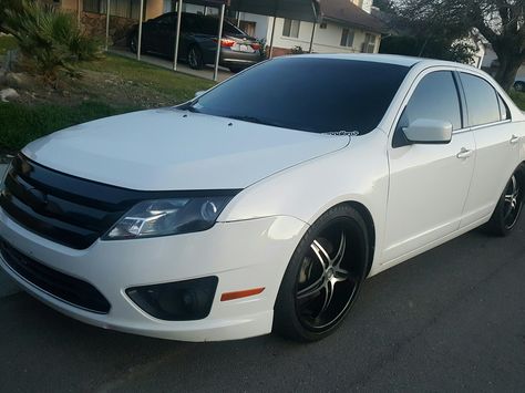 2010 Ford Fusion tinted all around Lowered on 20s Painted grill black Fusion Ford, Ford Fusion Custom, 2010 Ford Fusion, Ford Jeep, Ripped Girls, Ford Cars, 2023 Vision, Ford Fusion, Vroom Vroom