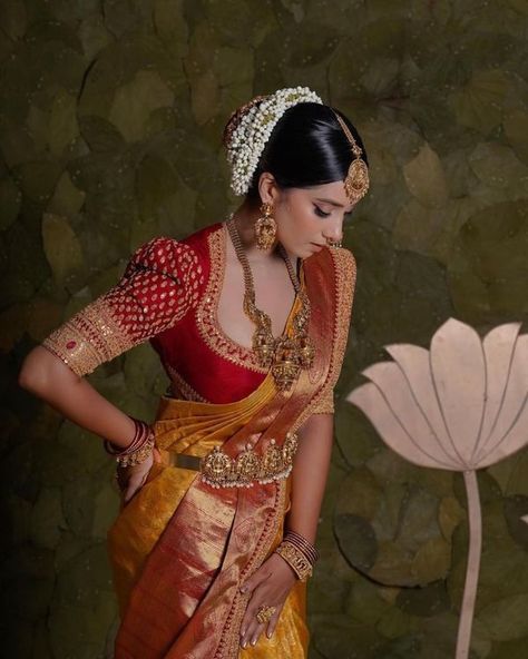 70+ Unique Blouse Designs For South Indian Brides! South Indian Bride Look, Indian Bride Look, South Indian Blouse, South Indian Wedding Saree, South Indian Bride Saree, South Indian Blouse Designs, Indian Blouse Designs, Bridal Sarees South Indian, Indian Bridal Sarees