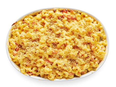 Queso Mac And Cheese Recipes, Queso Mac And Cheese, Baked Recipes, Gluten Free Thanksgiving, Cheese Food, One Dish Dinners, Mac And Cheese Recipe, Pasta Pasta, Food Network Magazine