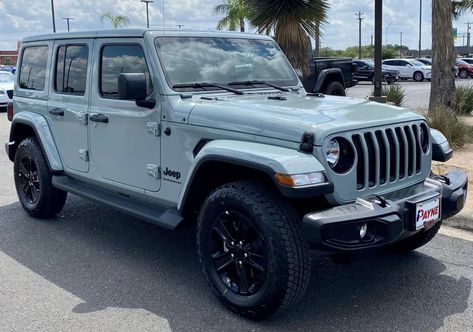 Earl Gray Jeep Wrangler, All White Jeep Wrangler, Keep Wrangler, Jeep Wrangler Aesthetic, Car Manifestation, Manifestation 2025, White Jeep Wrangler, Jeep Sahara, Dream Cars Range Rovers