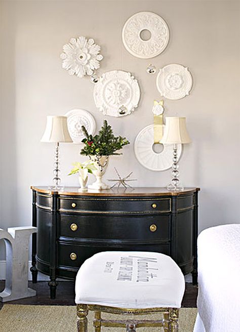 DIY - Ceiling medallions become wall art when hung en masse. Some extra tips at the BHG site. Ceiling Medallion Wall Art, Plates On The Wall, Medallion Wall Art, Holiday Wall Decor, Apartment Furniture, Christmas Wall Decor, Ceiling Medallions, Christmas Wall, Furniture Arrangement