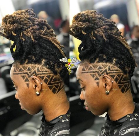 Repost via Stylist/Salo Locs With Undercut, Locs With Undercut Women, Side Shave Design, Undercut Hair Designs, Side Shave, Hairstyles Layered, The Undercut, Ladies Hairstyles, Braids With Shaved Sides