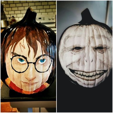 Painted pumpkins. Harry Potter. Voldemort. Halloween Voldemort Pumpkin Painting, Pumpkin Decorating Harry Potter, Harry Potter Painted Pumpkin, Golden Snitch Pumpkin, Harry Potter Pumpkin Ideas, Harry Potter Pumpkin Painting, Painting Harry Potter, Pumpkin Painting Idea, Halloween Harry Potter