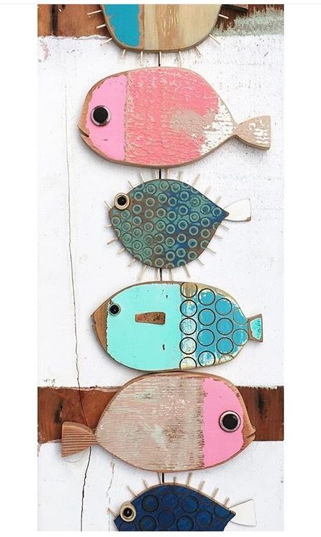 Fish Crafts, Wooden Fish, Driftwood Crafts, בר מצווה, Paper Towel Roll Crafts, Crafts Paper, Beach Crafts, Camping Art, Paper Towel Rolls