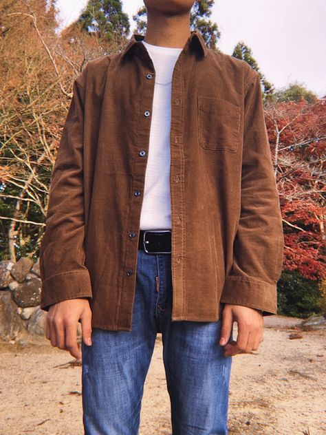 Brown Corduroy Outfit Men, Brown Jacket Outfit Men Aesthetic, Men’s Fashion Smart Casual, Maroon Corduroy Jacket Outfit, Brown Courdory Jacket Outfit Men, Coudroy Jacket Outfits Men, Courdory Jacket Outfit Mens, Curdory Jacket Outfit Men, Tan Corduroy Jacket Outfit Men