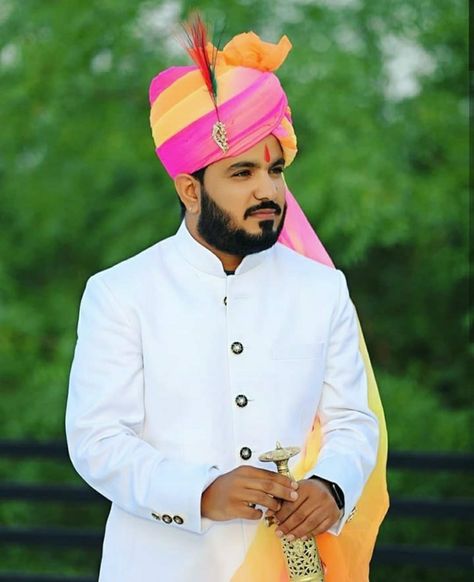 Dulha Photo, Photo For Wedding, जन्मदिन की शुभकामनाएं, Rajasthani Bride, Indian Bride Poses, Indian Wedding Poses, Groom Dress Men, Groom Pose, Groom Photoshoot