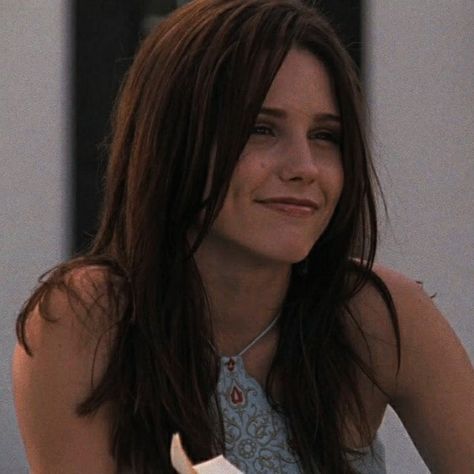 Brooke Davis Hair, Sophia Bush One Tree Hill, Y2k 2000s Aesthetic, Sophie Bush, Brooke Davis, Sophia Bush, 2000s Aesthetic, Tree Hill, One Tree Hill